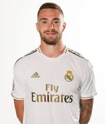 Manu başka oyuncu ile karşılaştır. Manu Defender Real Madrid Castilla Real Madrid Cf