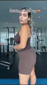 @iamaraqueenbaes video Tweet