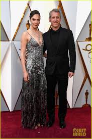 She then served two years in the israel defe. Gal Gadot Shimmers On Oscars 2018 Red Carpet With Husband Yaron Varsano Photo 4044220 2018 Oscars Gal Gadot Oscars Pictures Just Jared