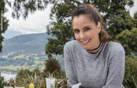 Acuña graduated from our lady of pilar college and studied law at the autonomous university of. Este Fue El Gran Gesto Que Tuvo Laura Acuna Con Una Joven Estudiante