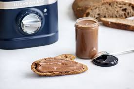 Pate A Tartiner Maison Noisettes Et Chocolat Empreinte Sucree