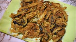 Non le solite zucchine al forno, ma arricchite da un pò di parmigiano e qualche erbetta profumata per renderle più gustose e sfiziose. Zucchine Al Forno Croccanti Contorno Sfizioso E Veloce Youtube