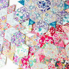 There are many different flower petal shapes and varieties to choose from. Perfect English Paper Piecing Alice Caroline Liberty Fabric Patterns Kits And More Liberty Of London Fabric Online