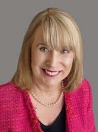 Joanne Ross's Instagram, Twitter & Facebook