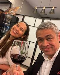 Francine Snow's Instagram, Twitter & Facebook