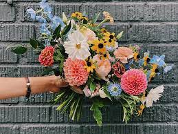 Wedding bouquets that will inspire and delight you. How To Pick The Right Flowers For Your New Wedding Date