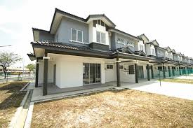 Rumah ini menjadi rumah idaman pemiliknya, karena desain sesuai dengan keinginan pemilik. Perit 20 Tahun Terubat