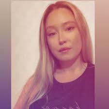 Louisa Shaffer's Instagram, Twitter & Facebook