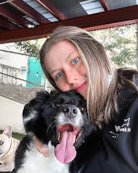 Shannon Klein's Instagram, Twitter & Facebook