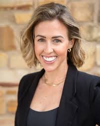 HAPPY BIRTHDAY to our Director of Exhibits/Sponsorships, Molly Fly!🥳 Thank  you for all you do and we hope you have the best day!