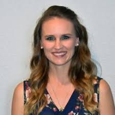 Megan Olinger's Instagram, Twitter & Facebook