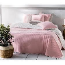 Tagesdecken fur betten fabelhafte satin fr tagesdecke bett 200×200 von tagesdecke für bett 200x200 bild. Tagesdecke Bett Sofauberwurf Bommel 220cm X Kaufland De
