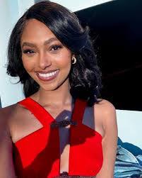 Queen Townsend's Instagram, Twitter & Facebook