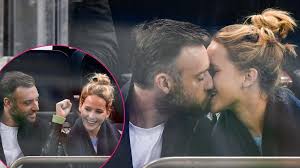 Sep 09, 2021 · jennifer lawrence and her husband, new york city art gallery director cooke maroney, are expecting a baby! Jennifer Lawrence Cooke Maroney Wed In Rhode Island