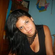 Paulette Navarro's Instagram, Twitter & Facebook