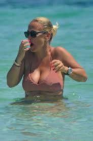 58 sonia bruganelli premium high res photos. Sonia Bruganelli In Bikini 2019 01 Gotceleb