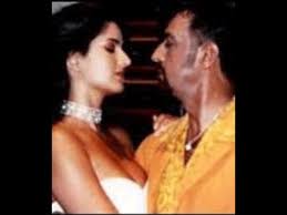 When Amitabh Bachchan Caught Katrina Kaif Gulshan Grover Kissing, Katrina  Kaif Kissing Scene With Gulshan Grover, Katrina Kaif - Filmibeat