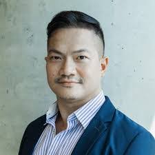 Malcolm Chew's Instagram, Twitter & Facebook