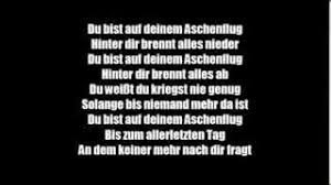 Refrain, komm wir bringen die welt zum leuchten, egal woher du kommst, zuhause ist da wo deine freunde sind, hier ist die. Aschenflug Feat Adel Tawil Von Sido Laut De Song