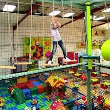 L'îlot aire de jeux couverte. Creer Une Aire De Jeux Interieur Pour Enfants