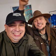 Super dope art show last night.. I got to hang with some of my favorite  people... big shoutout @iceberg_slick_original for bringing us all  together... From Gear to Mear.. I miss big shows