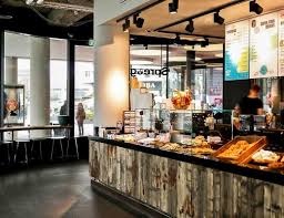 Restaurants offer the best way to get a fantastic meal and spend some time relaxing. Holyeats 26 Food Courts Vs Food Halls Warum Sich Shopping Center Mit Ihrer Gastro Euphorie Verkalkulieren Holyeats