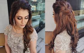 When it comes to weddings, every bride wants long hair. 51 Stunning Wedding Hairstyles For A Round Face
