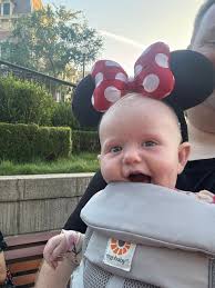 Minnie Mouse's biggest fan 🐭💕