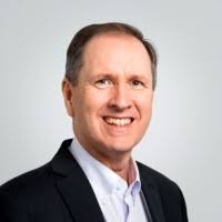 100+ perfiles de «Bate»