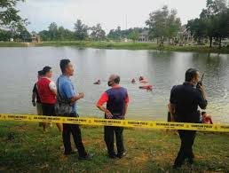 11:35 am rci th perlu dianggotai oleh pakar: Dua Beranak Lemas Kereta Terjunam Masuk Tasik