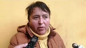 Elizabeth Ugarte's Instagram, Twitter & Facebook