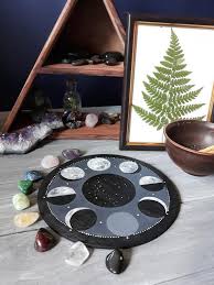 Moon Phases Crystal Grid Wiccan Altar Kit Chakra Stone Set Pagan Altar Mini Altar Witchcraft Starter Kit Chakra Crystal Set Healing Wicca Wiccan Altar Wiccan Decor Pagan Altar