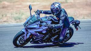 2025 Suzuki GSX-8R Launch Price Rs 9 ...