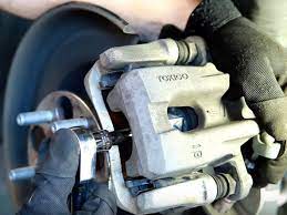 Please confirm that you are purchasing the right set the propartsusa brake kit offers more pad bite than other leading brands without noise and dust. 2009 2015 Toyota Prius Rear Brake Pad And Rotor Replacement 2009 2010 2011 2012 2013 2014 2015 Ifixit Repair Guide
