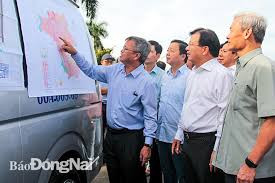 Trịnh đình dũng bộ trưởng bộ giáo dục. Pho Thá»§ TÆ°á»›ng Trá»‹nh Ä'inh DÅ©ng Thá»‹ Sat Khu TÄ'c Lá»™c An Binh SÆ¡n Ä'á»— Land