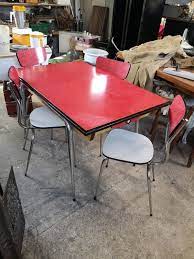 table cuisine vintage brikbroc brocante en ligne cuisine vintage table cuisine table formica
