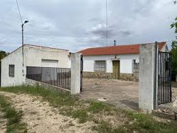 Casas y pisos en Casas de Lazaro, Albacete — idealista