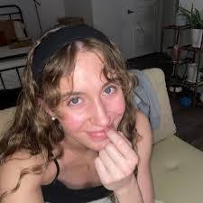 Lauren Stack's Instagram, Twitter & Facebook