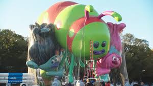 2016 macy's thanksgiving day parade. Get A Sneak Peek At 2016 Macy S Thanksgiving Day Parade Balloons