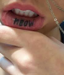 Jetzt Audacit Tumblr Com Pinterest Nuggwifee Audacit Audacittumblrcom Countrytattooformen Lip Tattoos Inner Lip Tattoo Best Friend Lip Tattoos