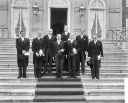 Elektr energiyasi uchun to'lov qulaylik. Kabinet De Quay 1959 1963 Regering Rijksoverheid Nl