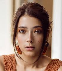 INTERVIEW: Diana Hamed, Egypt's beauty queen puts the environment at the  forefront