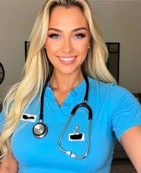 Amy Hendricks's Instagram, Twitter & Facebook