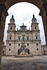 Die direktverbindung ist ab sofort buchbar und wird zunächst bis ende oktober angeboten, teilt der salzb. Salzburg Cathedral Of St Rupert St Virgil Salzburg Salzburg Austria Barcelona Cathedral