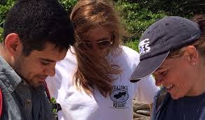 Stephanie Randell's Instagram, Twitter & Facebook