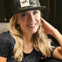 Nicole Lama's Instagram, Twitter & Facebook