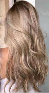 Blonde comes in dozens of shades, from strawberry blonde and vanilla blonde to caramel it's easily the most versatile hair color (if you can even call it a single color), because it lends itself beautifully to so many different tones and textures. Pretty Cool Toned Blonde Hair Makeup Pinterest Blondes Hair Coloring And Hair Style Blond Harfarg Harfarg Blond Frisyrer