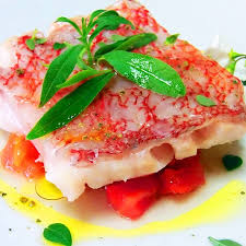 In francia, dove è chiamato rascasse, è uno dei pesci utilizzati nell'alta cucina. Trancio Di Scorfano Aromatizzato Fresco Pesce