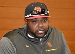 Behind Eric Henderson, USC making national splash by selling NFL pedigree  to recruits