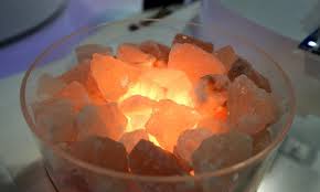 This is an approach we've seen used in battery designs for other led lanterns, and is the basis of grander visions of a source of renewable energy. Woman Warns Pet Owners After Cat Nearly Dies From Sodium Poisoning After Licking A Himalayan Salt Lamp